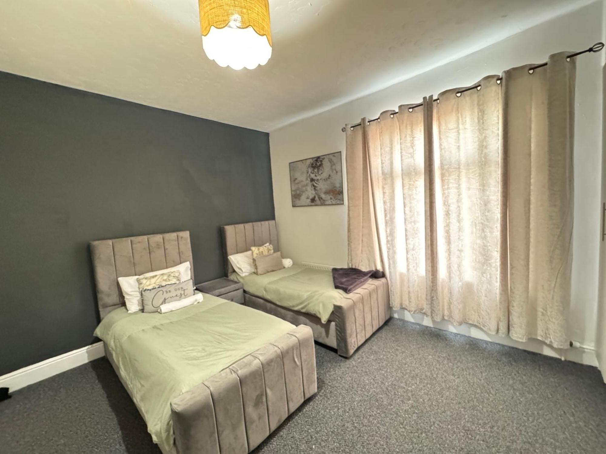 Near Ethiad Stadium Holiday home